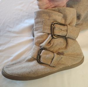 Blowfish canvas ankle boots size 10